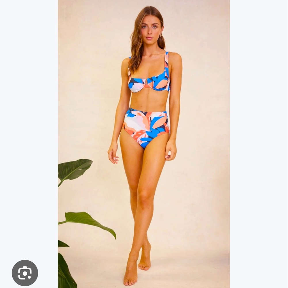 NWT MINKPINK L or S